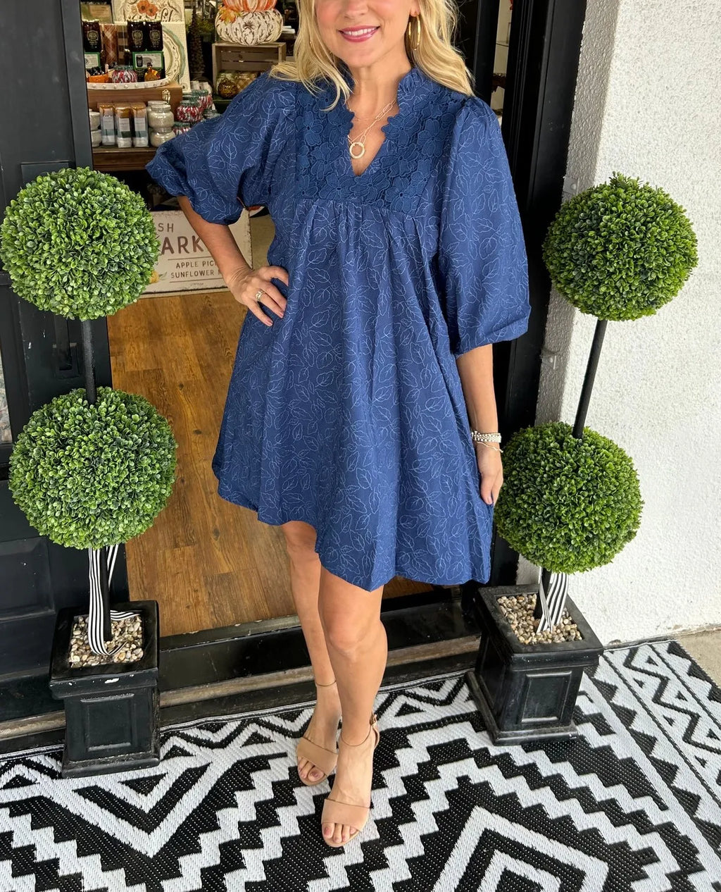Faye | Robe Mini à Manches Bouffantes pour Femme en V