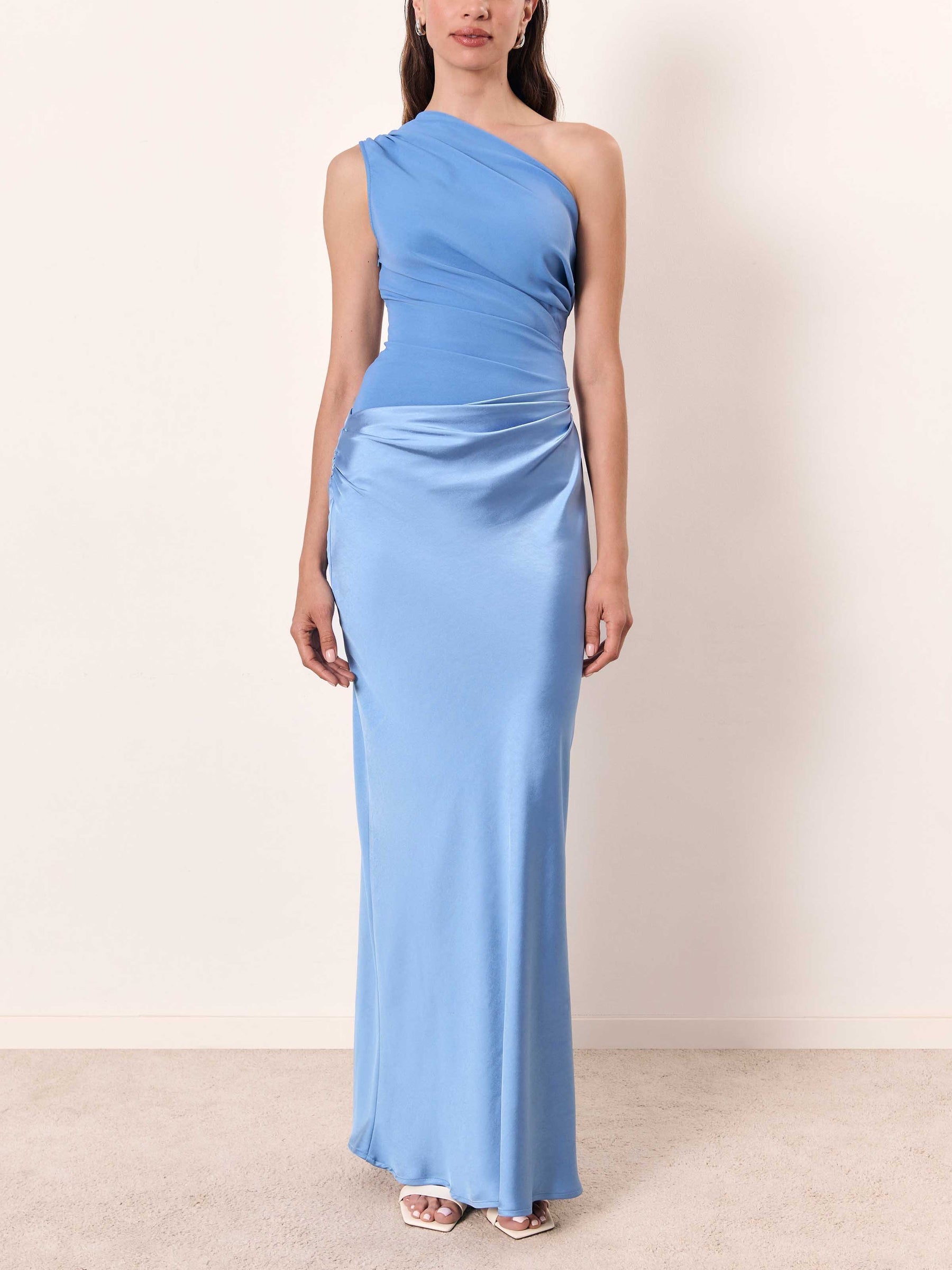 Robe Maxi Femme | Design à Une Épaule & Coupe Satinée Sculptante
