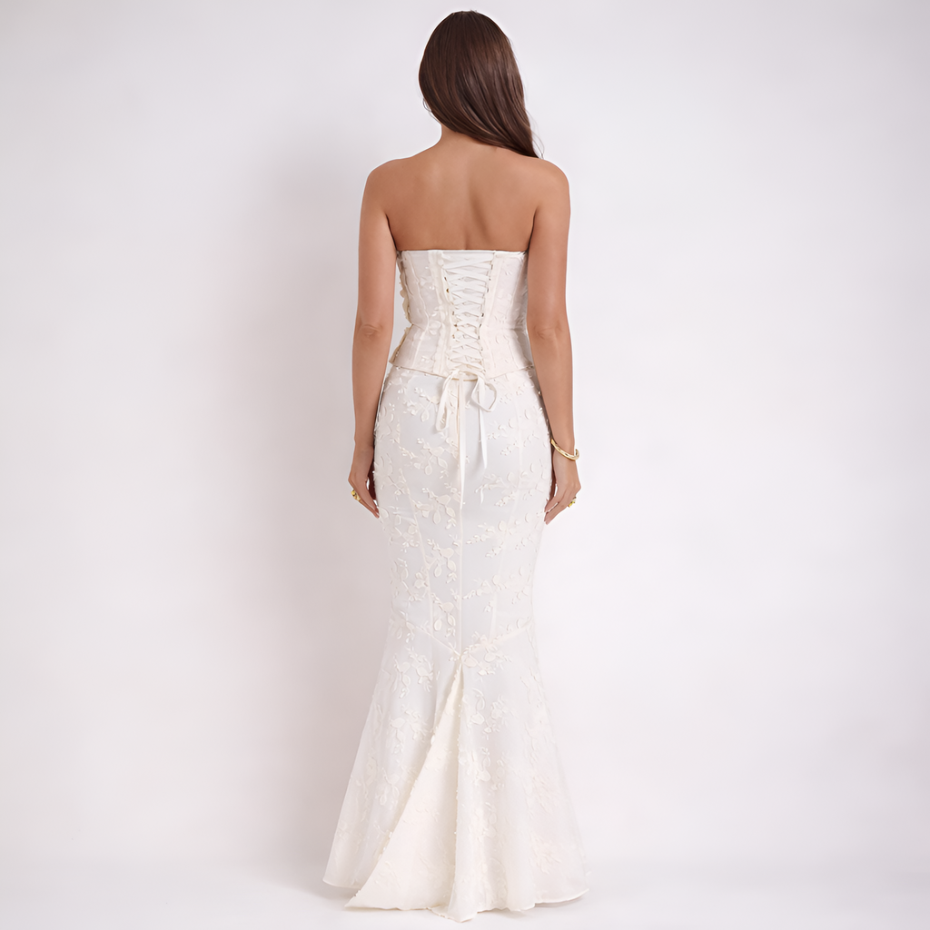 Agathe - Robe longue sirène dos nu en dentelle froncée