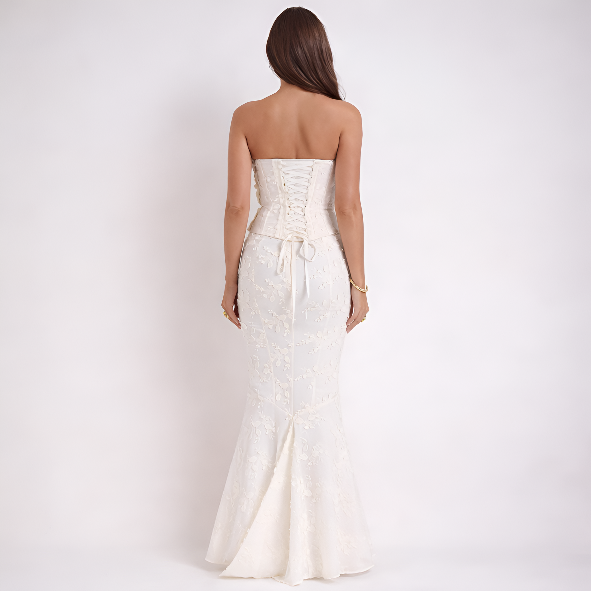Agathe - Robe longue sirène dos nu en dentelle froncée