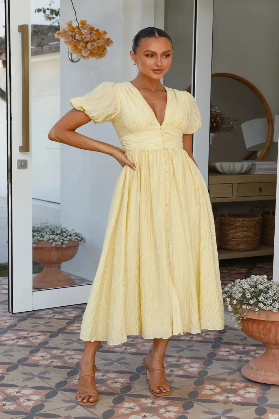 Robe midi femme | Robe romantique à manches bouffantes avec taille smockée