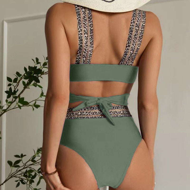 Ensemble de bikini taille haute pour femmes avec un design créatif de découpes Echo Archiv