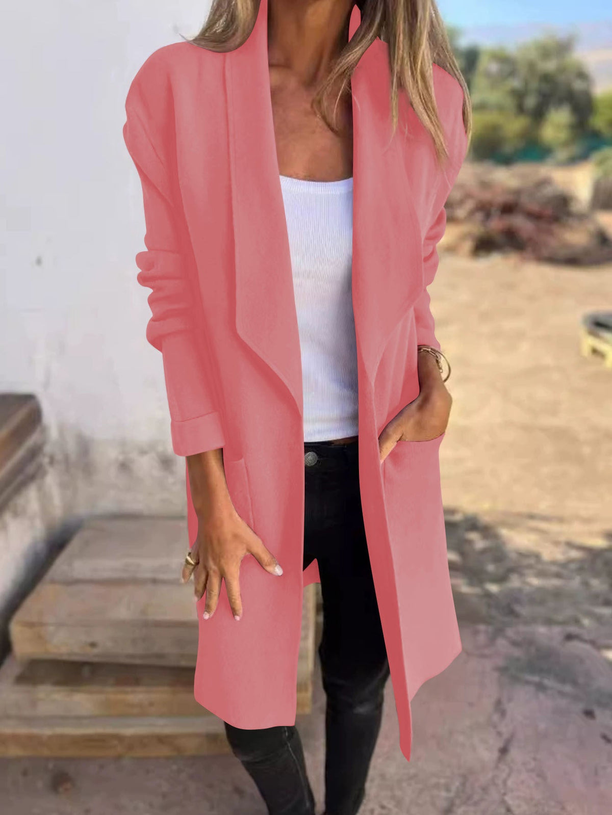 Cardigan long ouvert pour femmes avec col châle, poches passepoilées et tombé léger Echoarchiv