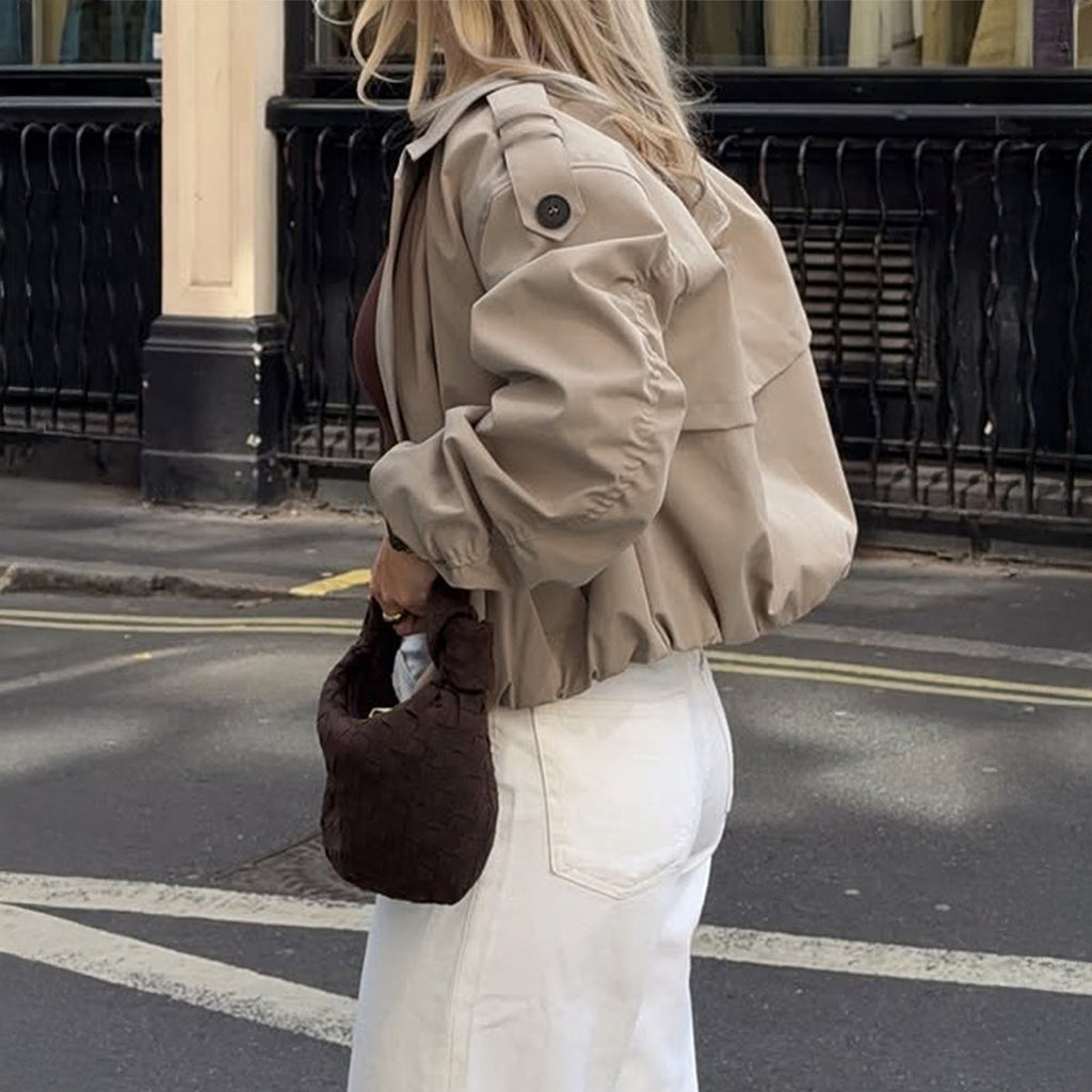 Manteau trench court pour femme avec devant à double boutonnage, grands revers et manches élastiques Echo Archiv