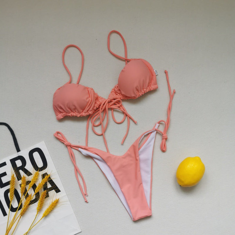 Ensemble bikini triangle pour femmes avec des liens ludiques et un contraste de couleurs élégant R&B