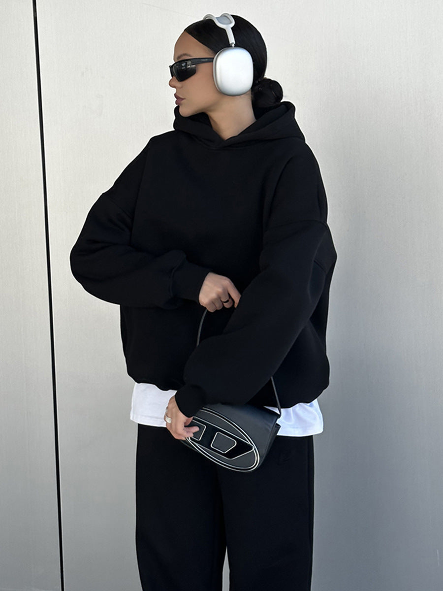 Ensemble de lounge oversize urbain pour femmes avec sweat à capuche, pantalon de jogging taille haute ample et bonnet assorti Echo Archiv
