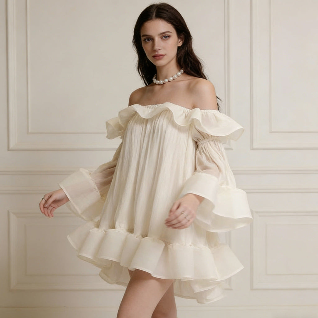 Robe mini romantique et ludique pour femmes avec volants et design sans épaules R&B