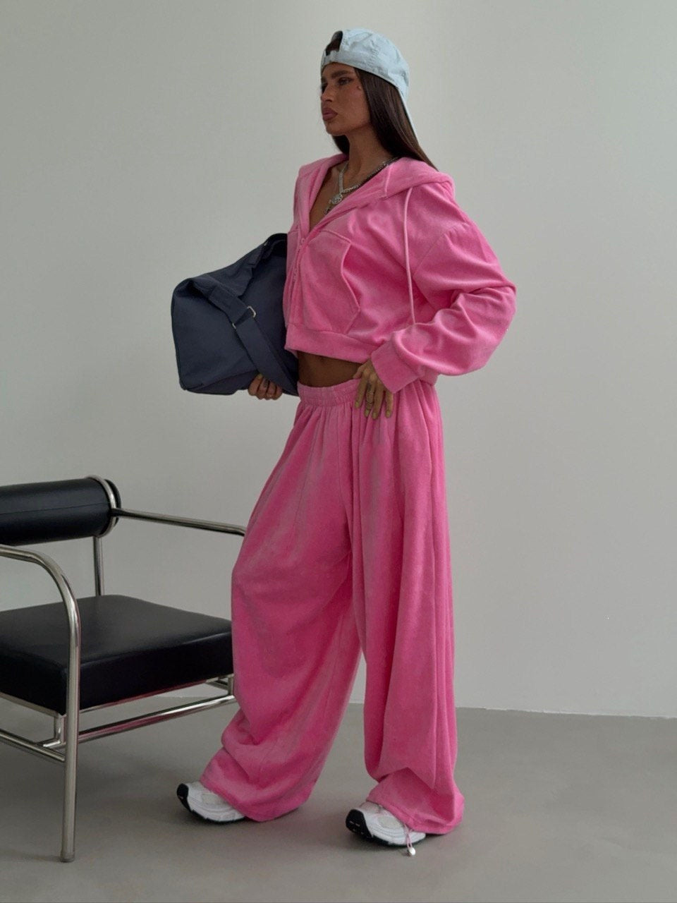 Ensemble Velours Oversize pour Femmes avec Sweat à Capuche Zippé Court et Pantalon à Plis Échoarchiv
