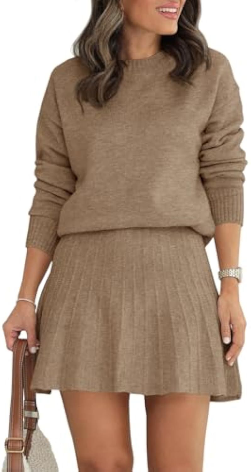 Ensemble en tricot pour femmes avec pull à col rond et mini-jupe plissée