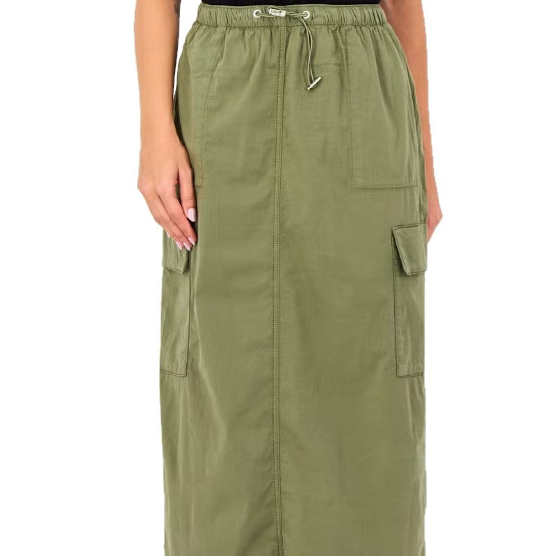 Jupe maxi cargo longue pour femmes avec taille à cordon et poches plaquées