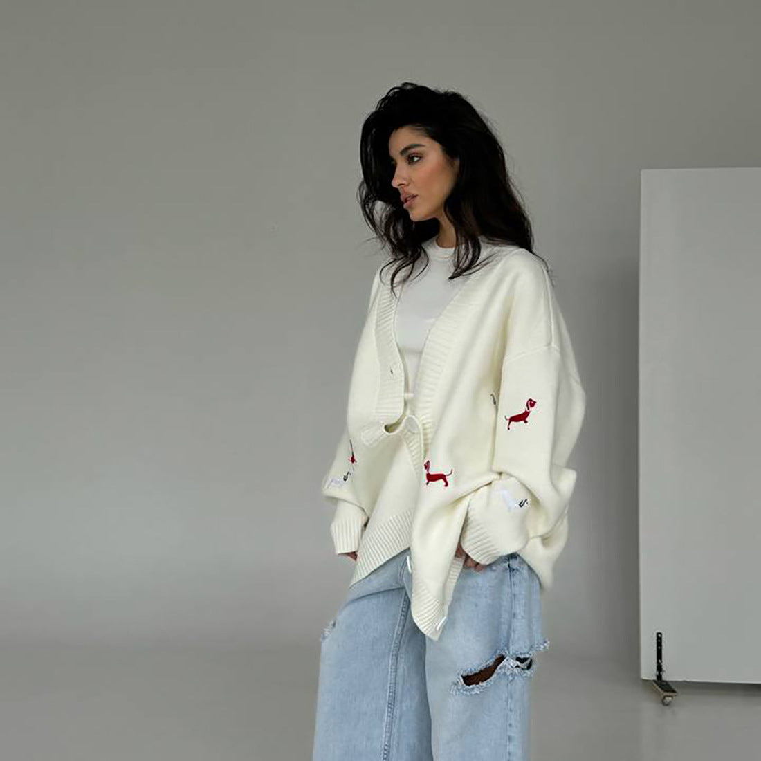 Cardigan oversized en tricot pour femmes avec motifs de teckels brodés