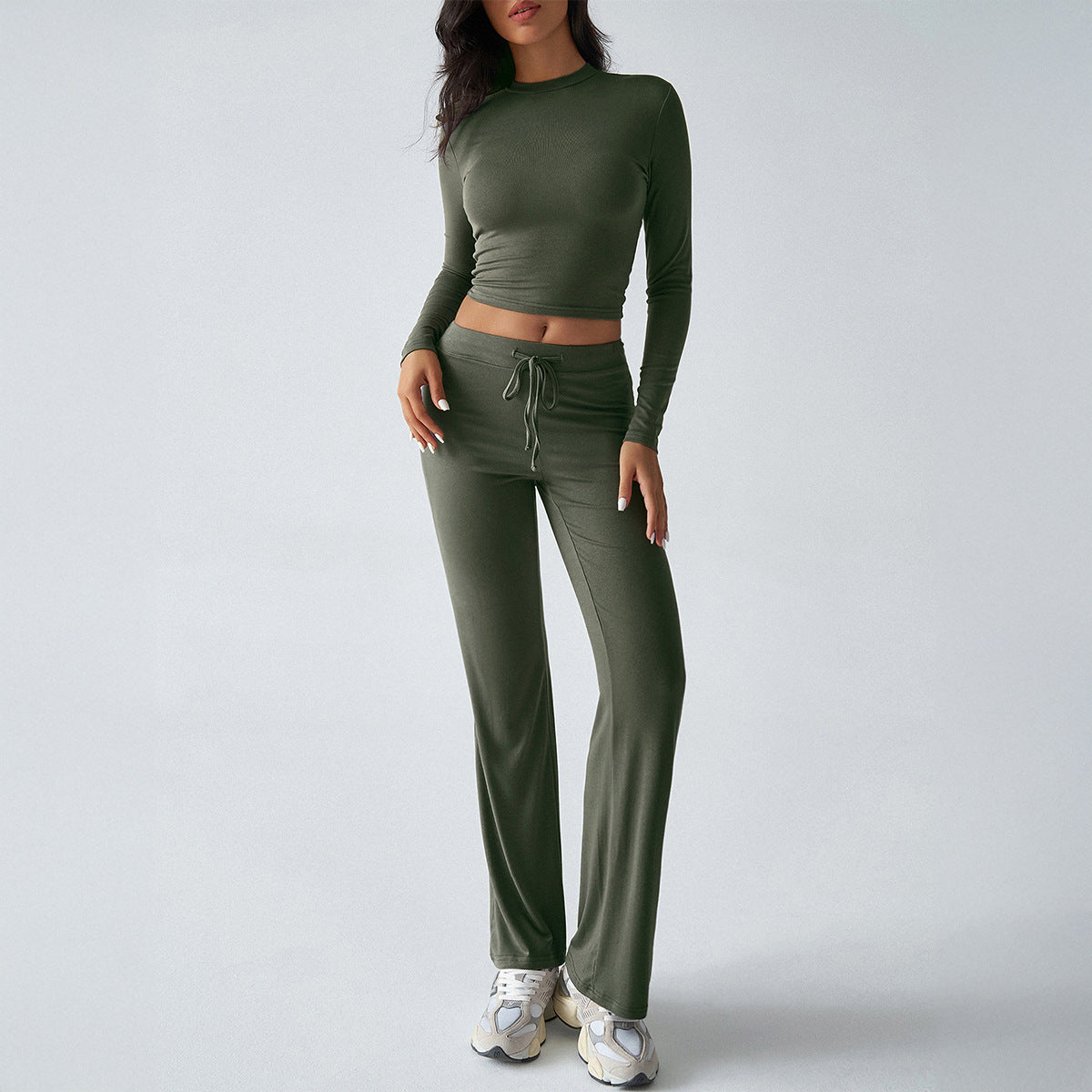 Ensemble de deux pièces pour femmes : top court à manches longues cintré et pantalon lounge ample en jersey stretch Echo Archiv