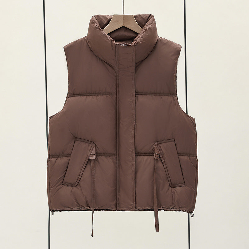 Veste d'isolation minimaliste pour femmes, courte, avec col montant, fermeture frontale à deux sens cachée et ourlet ajustable Echo Archiv