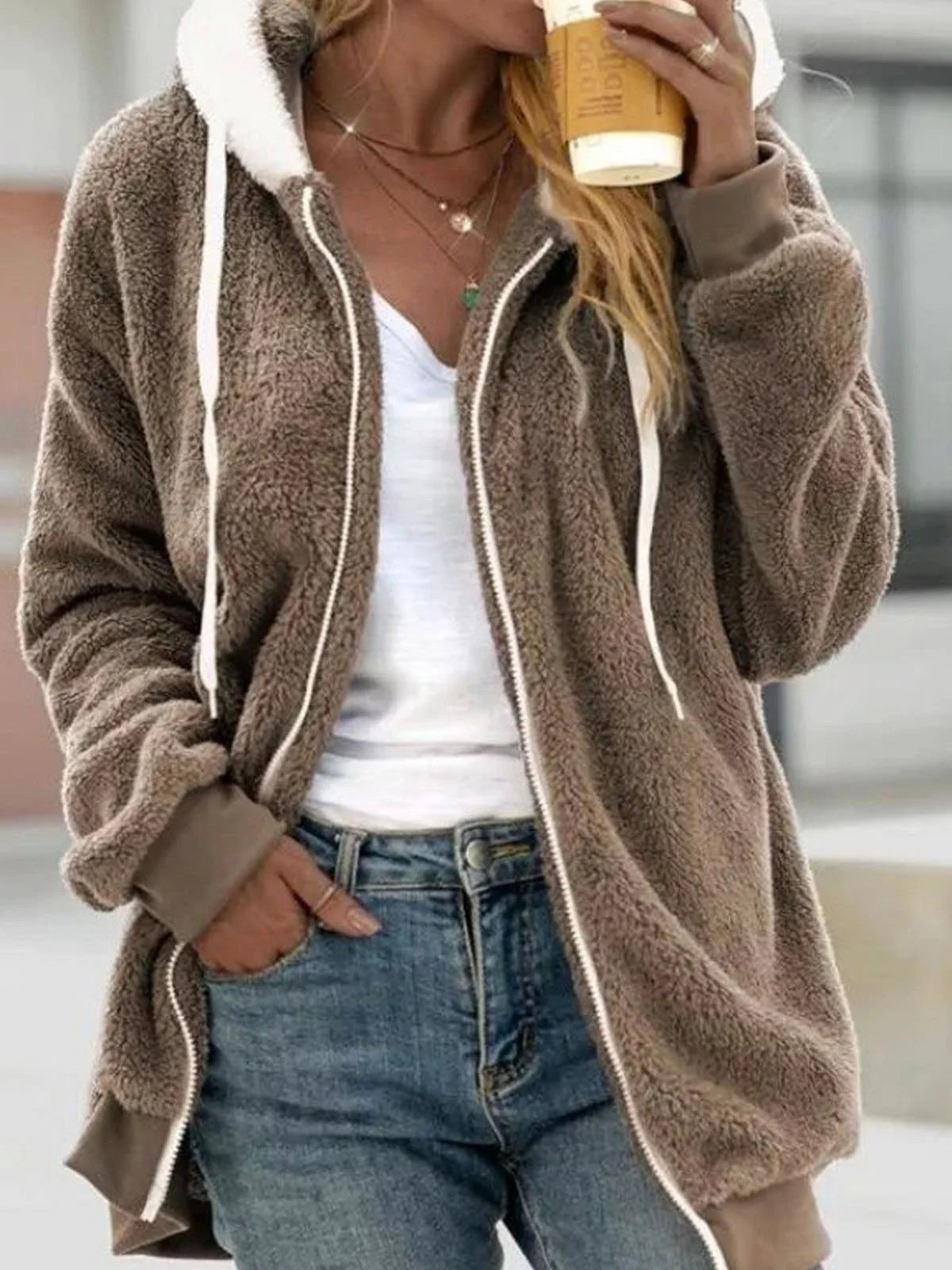 Veste à capuche en teddy polaire douillette pour femmes avec fermeture éclair et coupe oversized