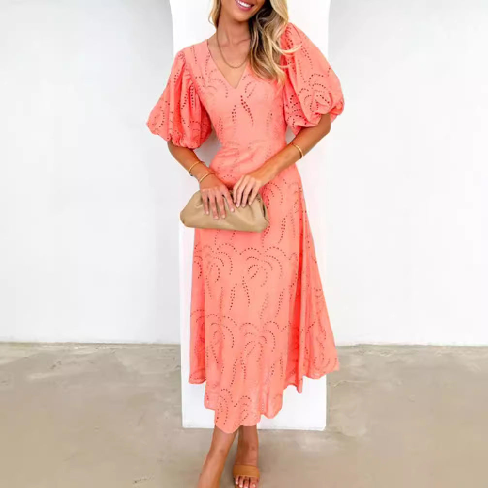 Robe midi cintrée pour femmes avec broderie ajourée et manches ballon volumineuses R&B