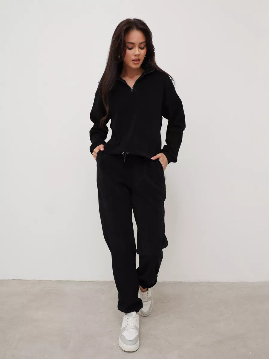 Ensemble lounge doux pour femmes avec demi-fermeture éclair, pantalon à cordon et poignets élastiques Echo Archive
