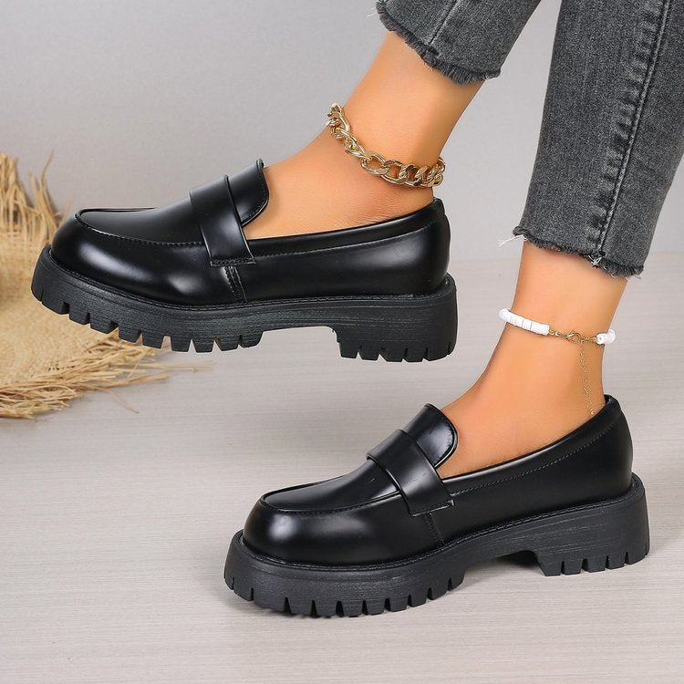 Mocassins pour femmes avec plateforme robuste et boucle stylée R&B