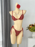 Bikini triangle pour femmes avec un design de lien ludique R&B