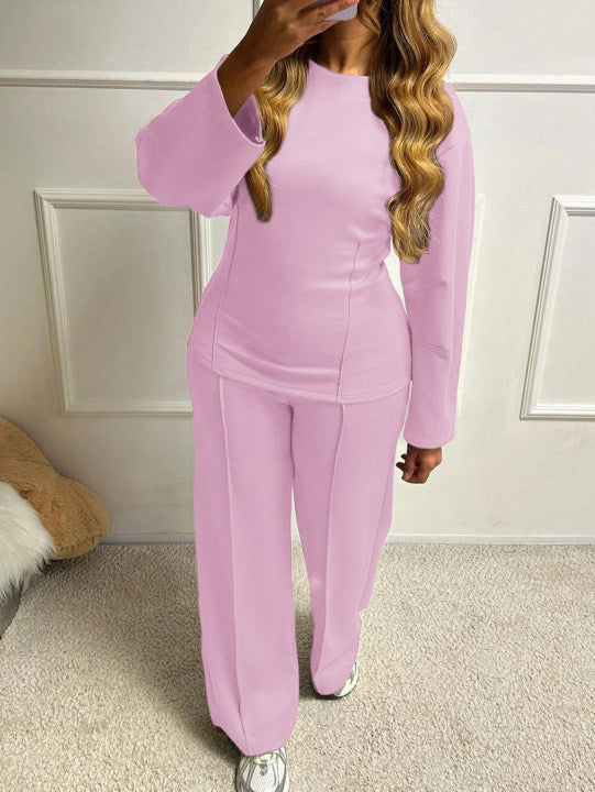 Ensemble lounge pour femmes en sweat-shirt cintré, avec des détails de couture sculptants et un pantalon palazzo ample Echo Archiv