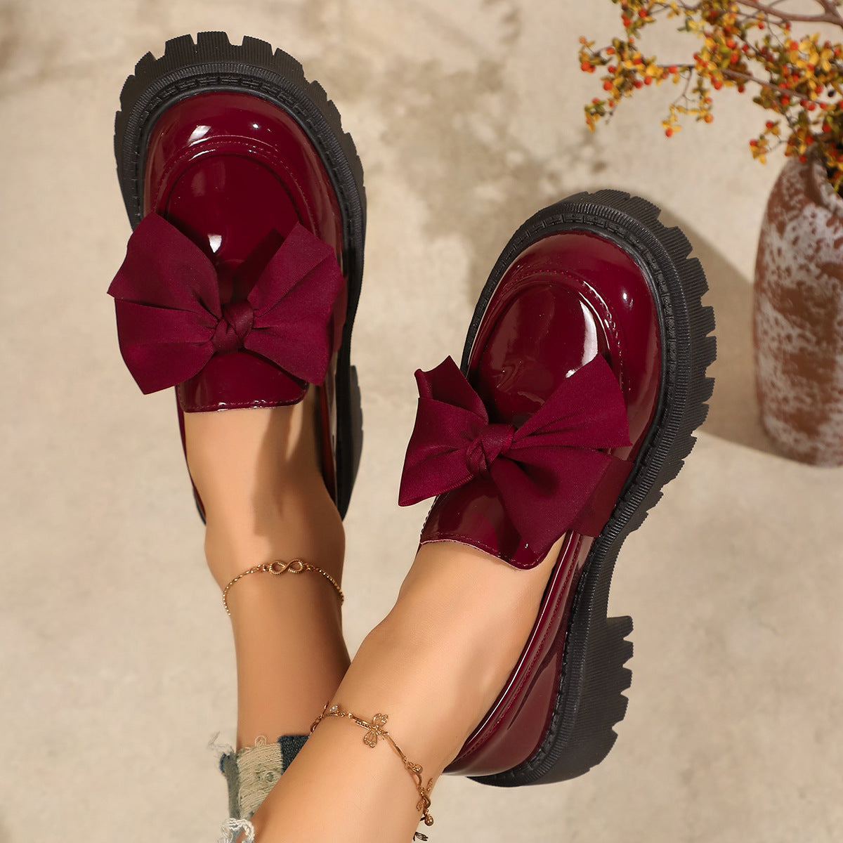 Mocassins pour femmes avec accent de nœud volumineux et semelle antidérapante R&B