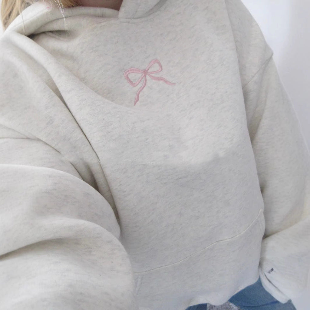 Hoodie pour femmes avec design floral brodé et doublure de capuche imprimée Echoarchiv