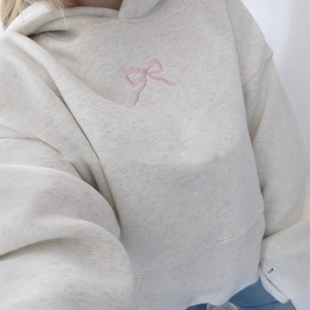 Hoodie pour femmes avec design floral brodé et doublure de capuche imprimée Echoarchiv