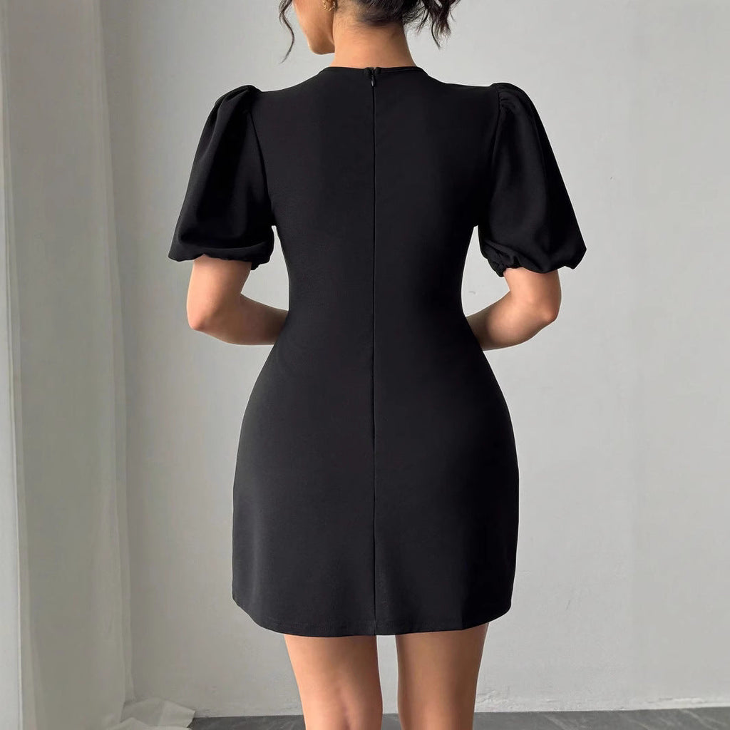 Robe de cocktail courte pour femmes avec manches bouffantes volumineuses, fente poitrine et fermeture clip en strass R&B