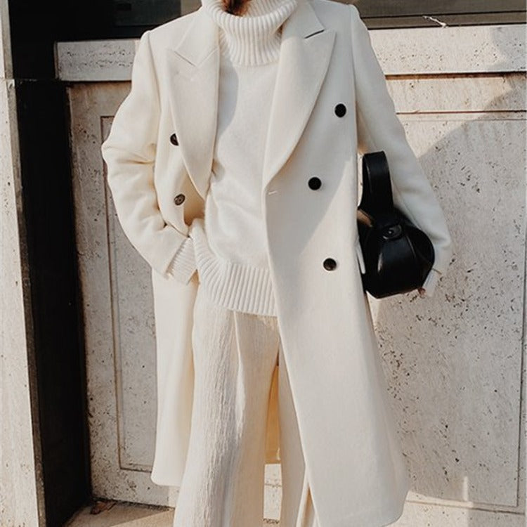 Manteau femme en mélange de laine à double boutonnage avec coupe oversize et grands revers Echoarchiv