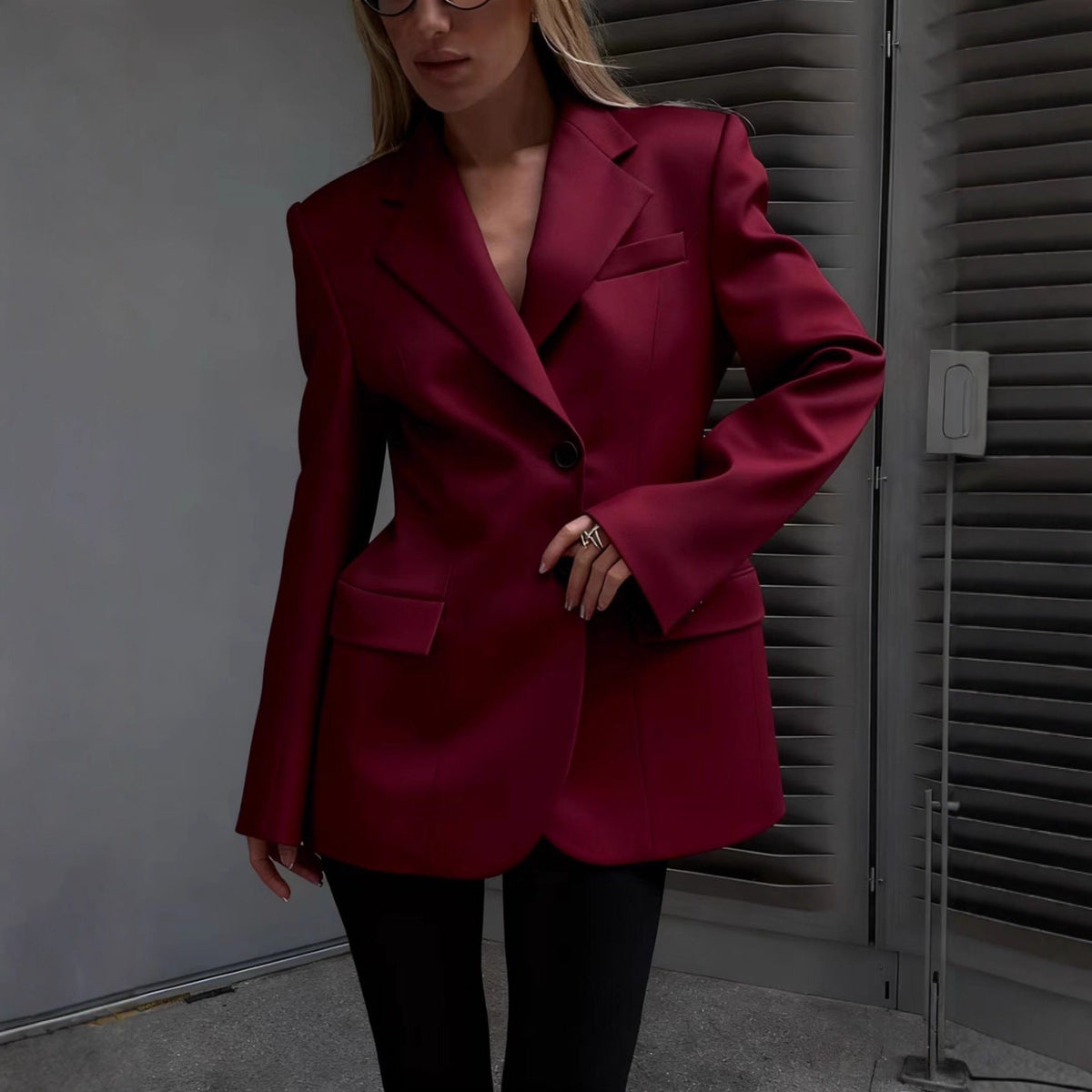 Blazer long oversized pour femmes avec épaule marquée et poches à rabat Echo Archiv