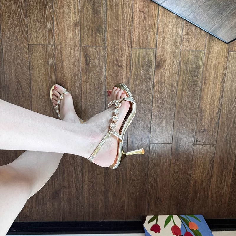 Sandales élégantes en strass pour femmes avec talons hauts R&B