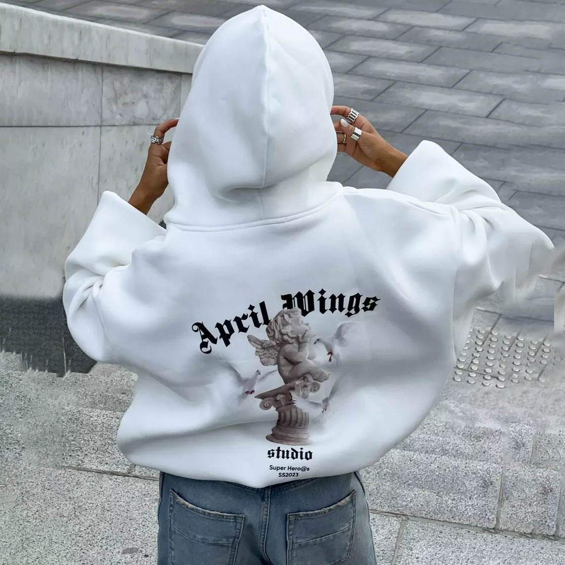 Sweat à capuche oversized pour femmes avec impression d'ange et impression artistique au dos