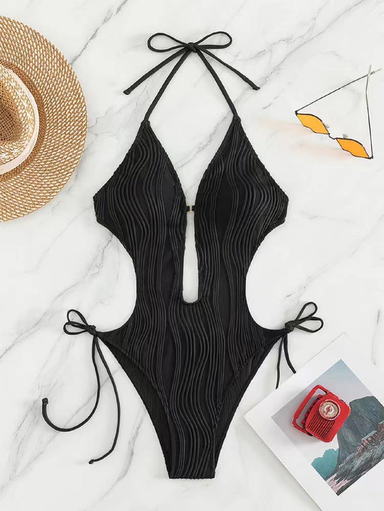 Maillot de bain une pièce pour femmes avec décolleté plongeant et design côtelé R&B