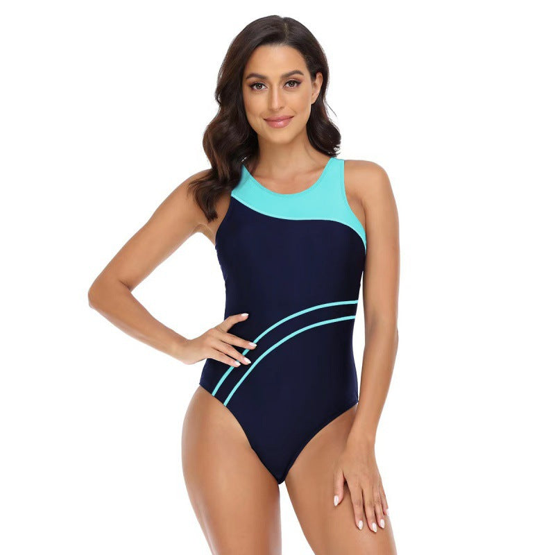 Maillot de bain femme avec design moderne à dos nageur et coupe sportive R&B