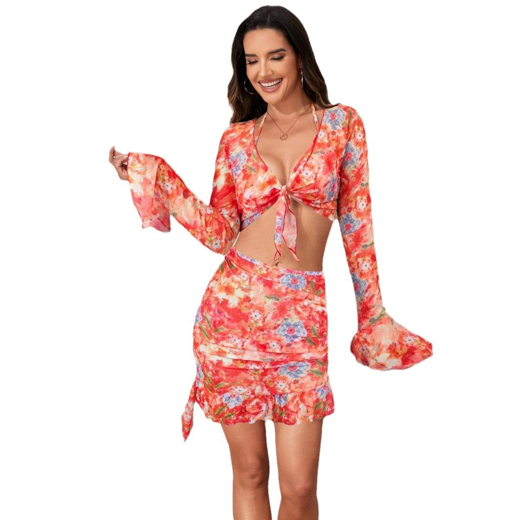 Ensemble de bain floral pour femmes avec haut à manches longues et jupe ludique Echo Archiv