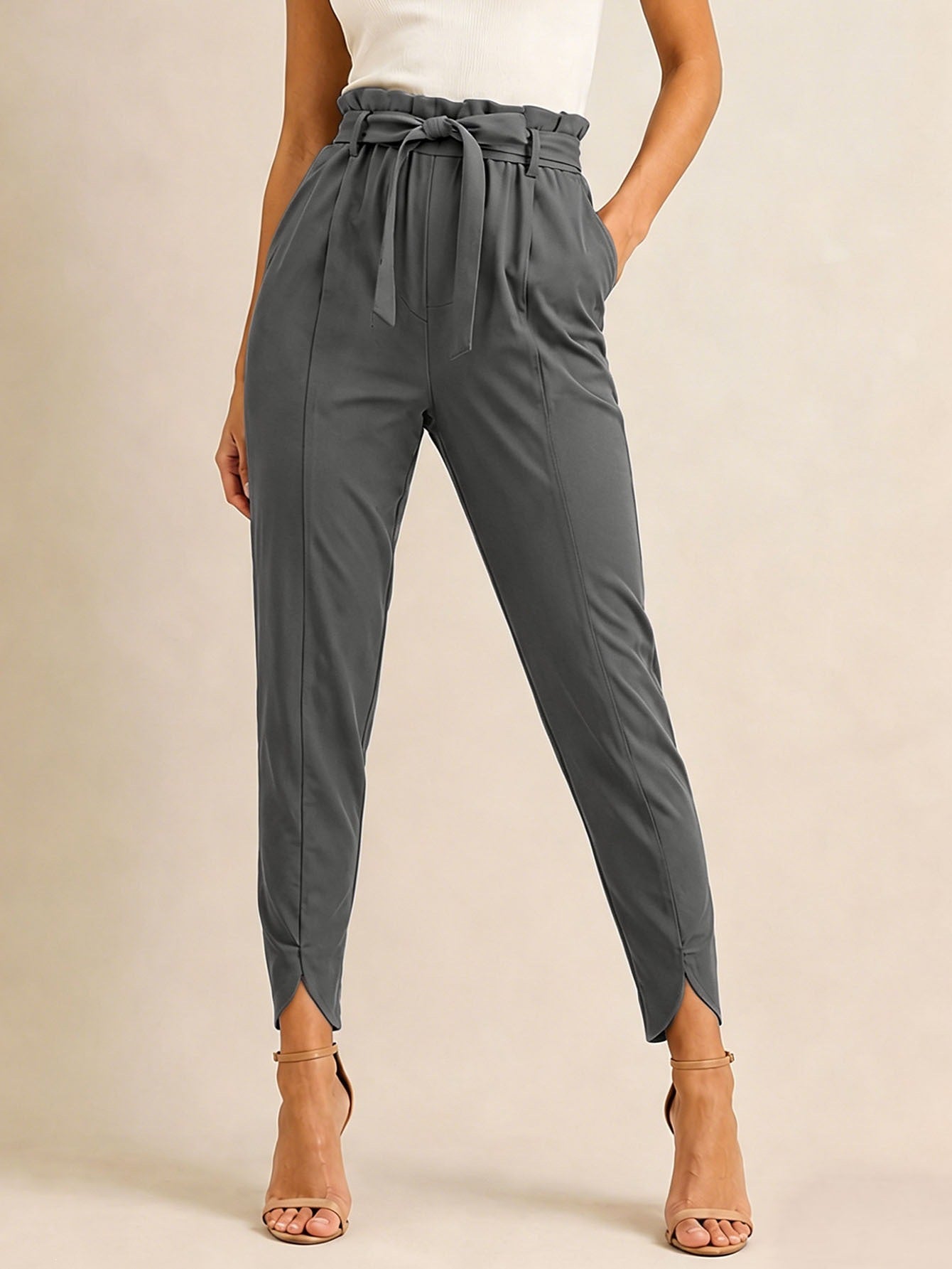 Pantalon paperbag taille haute pour femmes avec ceinture à nouer et finition cheville fendue Echo Archiv