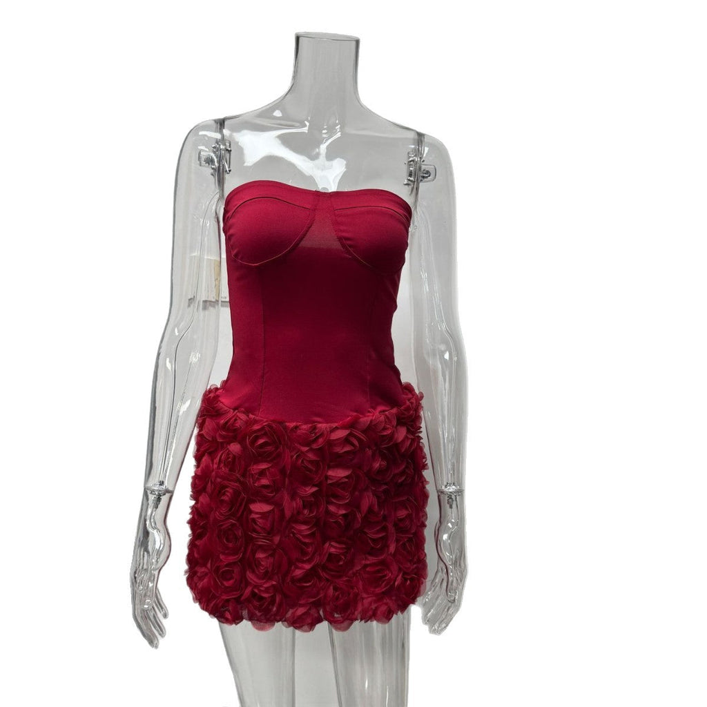 Robe Mini Sexy Femme avec Applications Florales et Décolleté en Cœur R&B