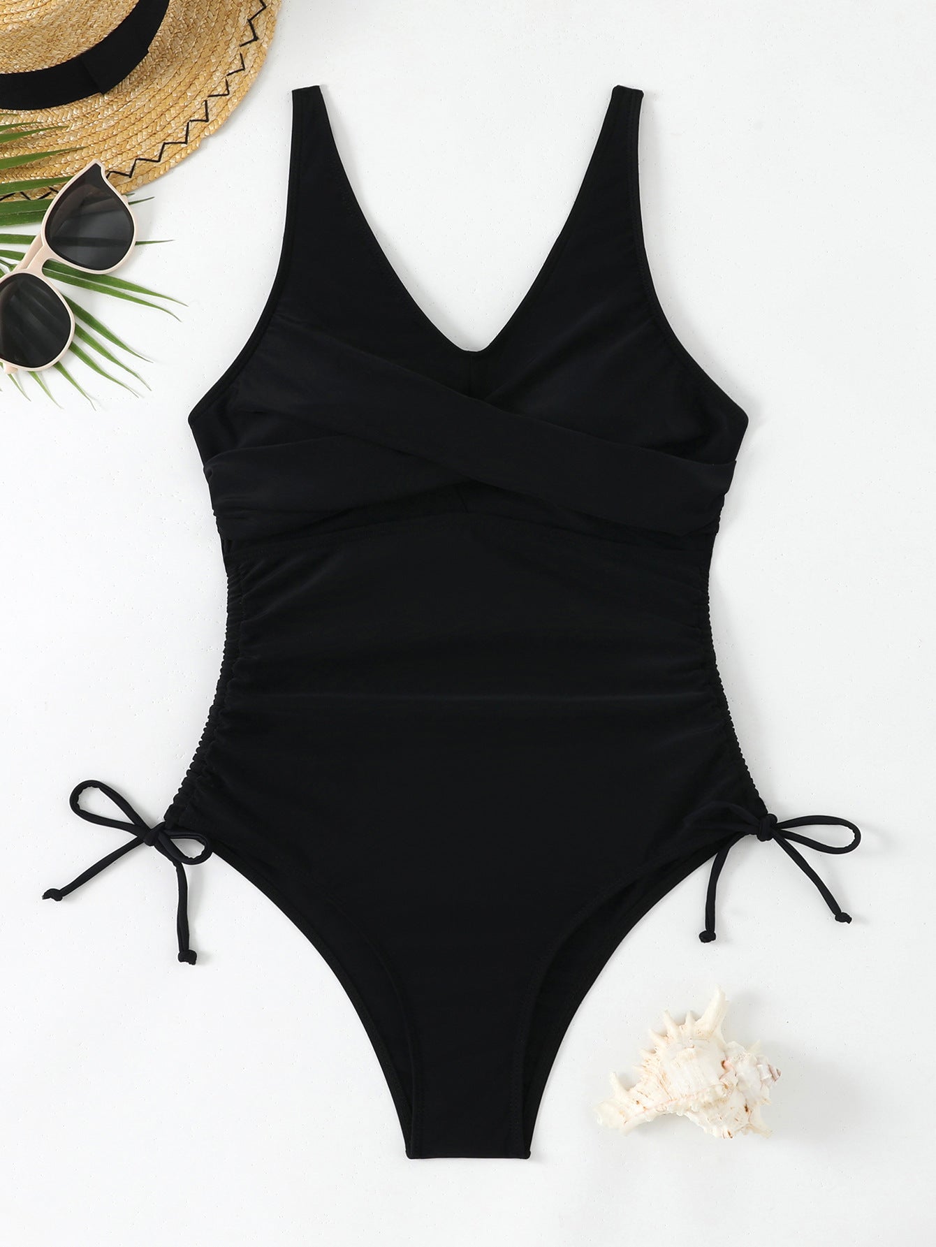 Maillot de bain une pièce de qualité supérieure pour femmes avec un design enveloppant flatteur R&B