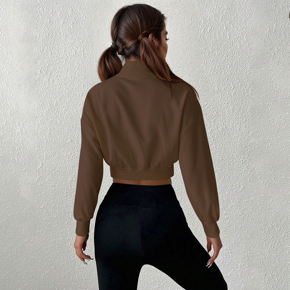 Sweat-shirt court à col montant pour femmes avec demi-fermeture éclair, taille cintrée et manches avec trou pour le pouce