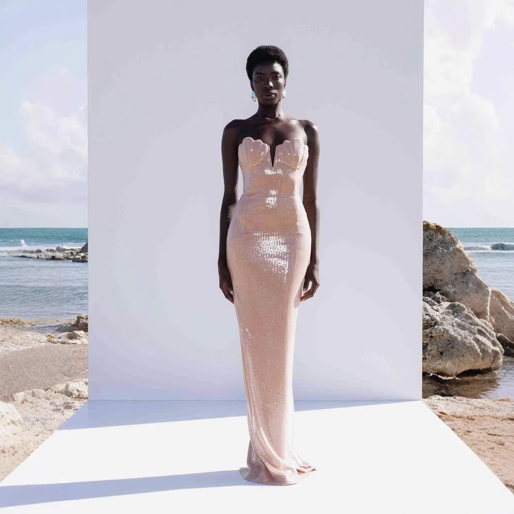 Robe de soirée ajustée pour femmes avec décolleté en cœur et détails élégants Heidi-Mode