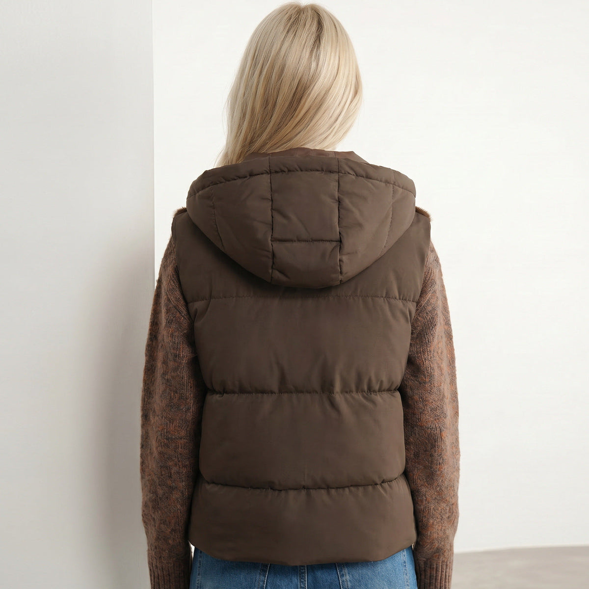 Gilet matelassé en fausse fourrure pour femmes avec capuche, fermeture éclair et rembourrage chaud Echo Archiv