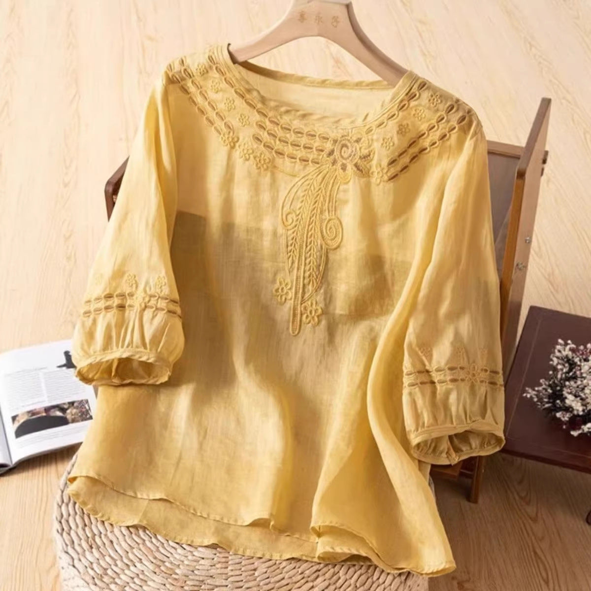 Blouse brodée pour femmes avec manches 3/4 R&B