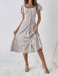 Robe midi cintrée pour femmes avec décolleté carré, patte de boutonnage cachée et jupe fluide en A R&B