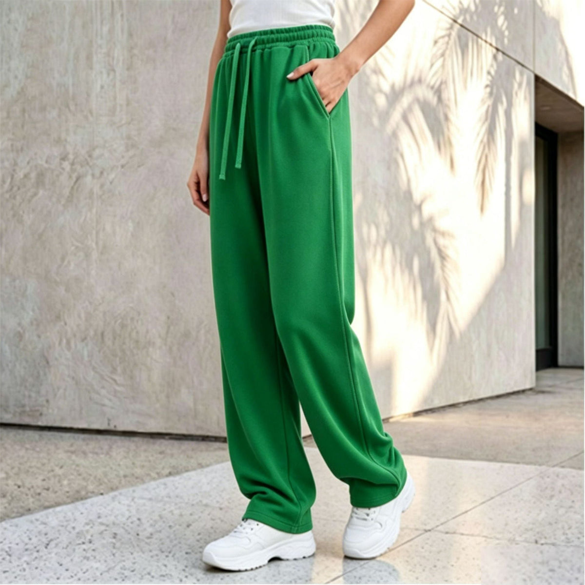 Pantalon palazzo lounge pour femmes avec taille confortable, cordon de serrage, poches latérales et couture décorative Echo Archiv