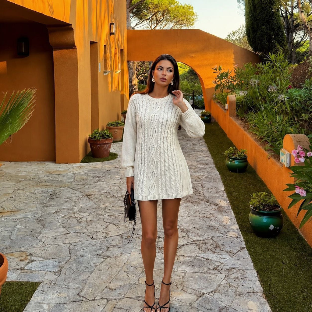 Robe en tricot pour femmes avec motif torsadé et manches ballon