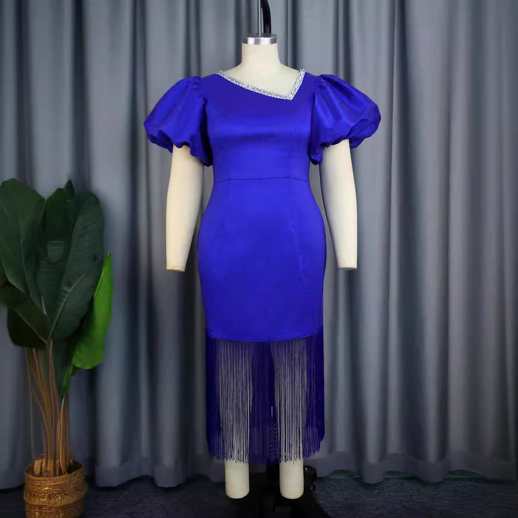 Robe de soirée glamour pour femmes avec des manches bouffantes volumineuses et un ourlet à franges R&B