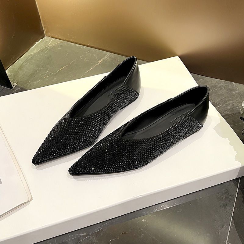 Ballerines élégantes à bout pointu pour femmes avec design en strass scintillant R&B
