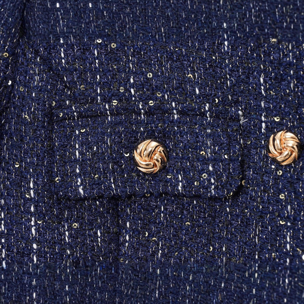 Veste courte féminine à boutons dorés