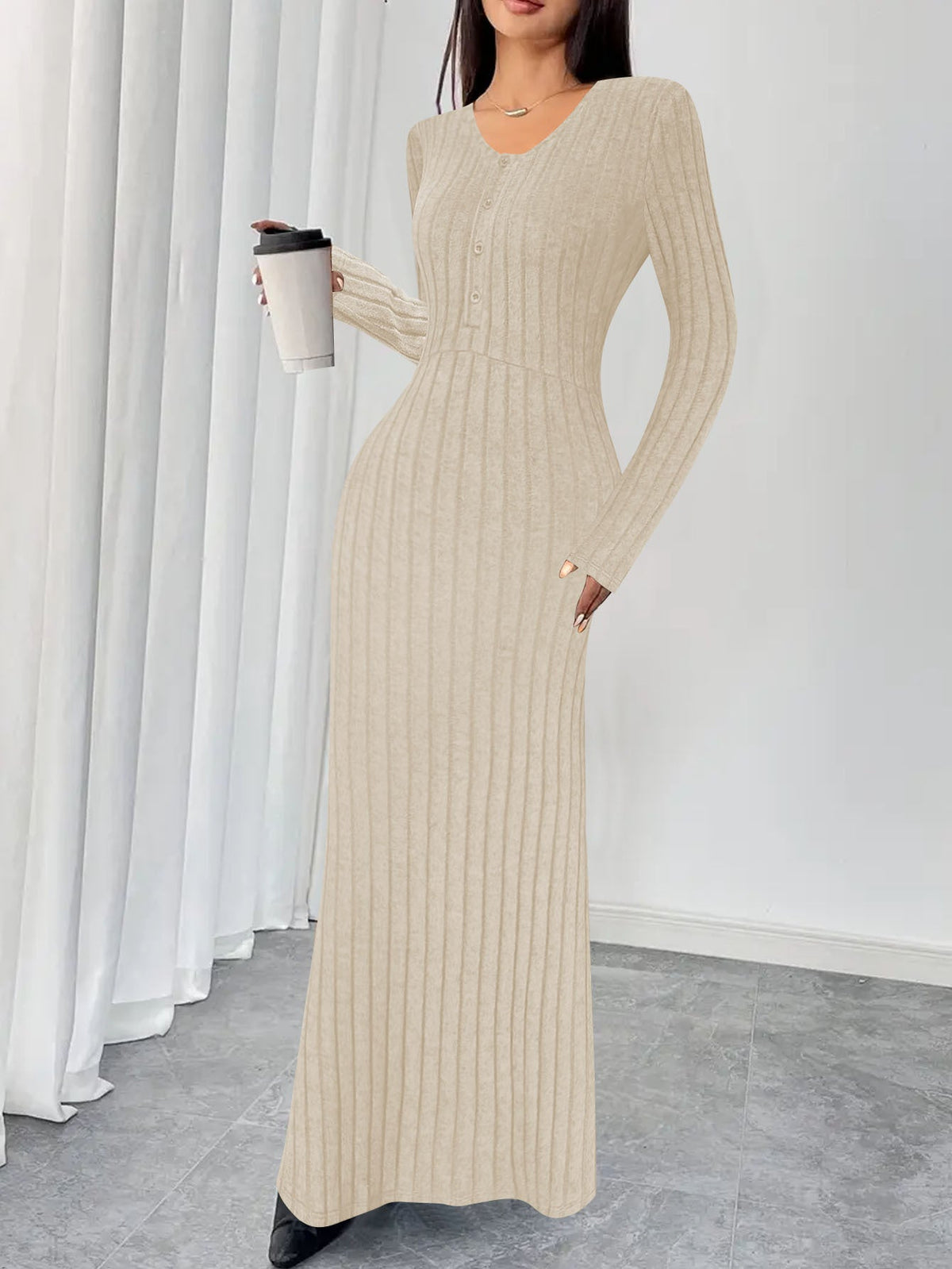 Robe maxi en tricot côtelé pour femmes avec couture à la taille et patte de boutonnage Echoarchiv