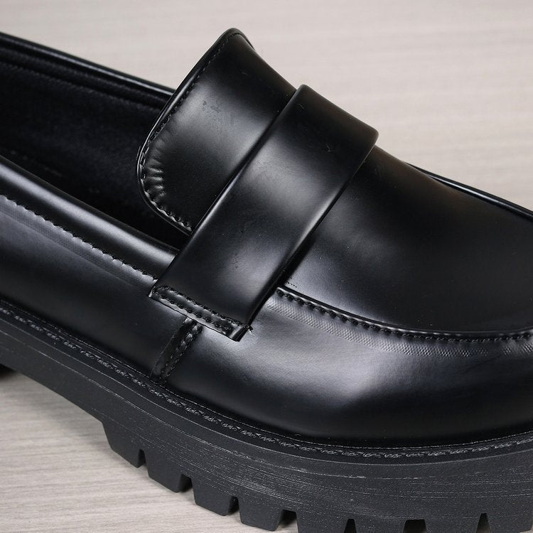 Mocassins pour femmes avec plateforme robuste et boucle stylée R&B