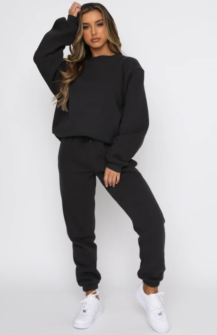 Ensemble de loungewear Cozy à deux pièces pour femmes avec col rond oversize et jogging taille haute avec cordon Echo Archiv